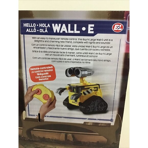 Hello Wall E RC Remote Control Toy Light up Sounds Mattel Disney Pixar 2019 New - Picture 8 of 10